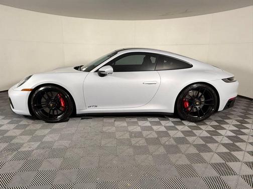 2023 Porsche 911 Carrera GTS