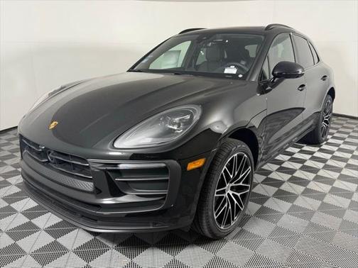 2025 Porsche Macan Base