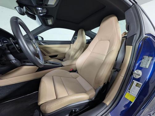 2021 Porsche 911 Carrera