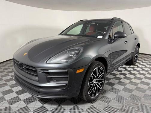 2025 Porsche Macan 2.0T