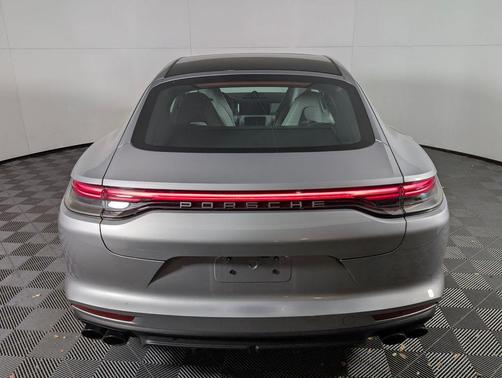 2023 Porsche Panamera Platinum Edition
