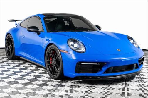 2022 Porsche 911 Carrera 4 GTS