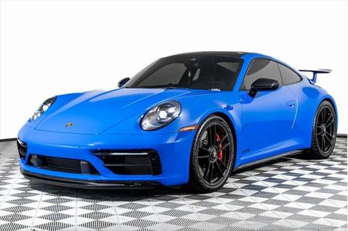 2022 Porsche 911 Carrera 4 GTS