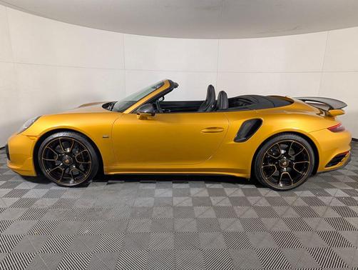 2019 Porsche 911 Turbo S