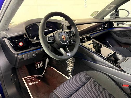 2026 Porsche Panamera GTS