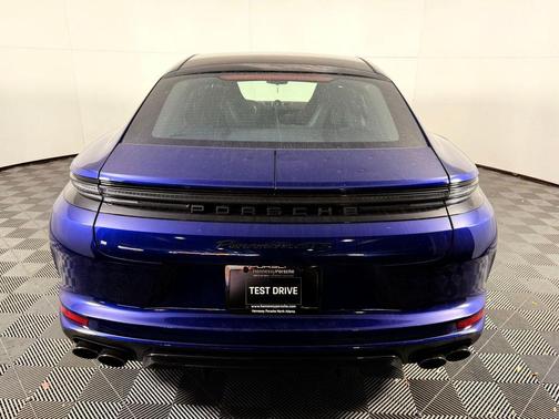 2026 Porsche Panamera GTS