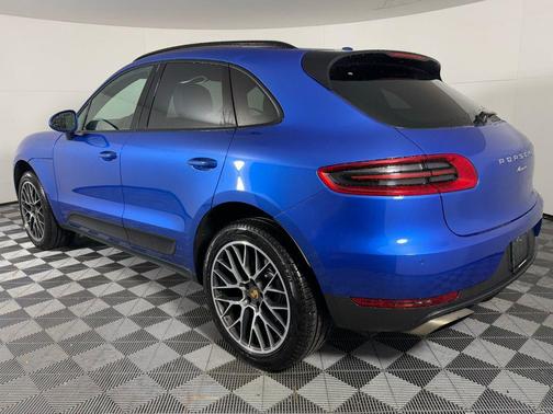 2018 Porsche Macan AWD