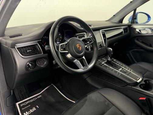 2018 Porsche Macan AWD