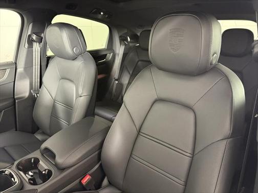 2025 Porsche Cayenne