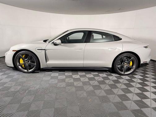 2021 Porsche Taycan Turbo S