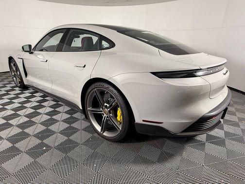 2021 Porsche Taycan Turbo S