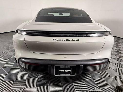 2021 Porsche Taycan Turbo S