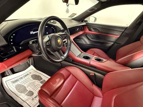 2021 Porsche Taycan Turbo S