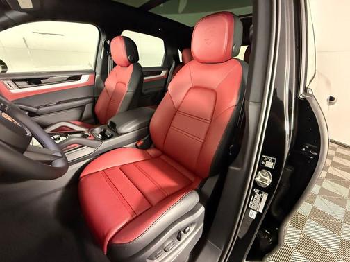 2026 Porsche Cayenne Cayenne E-Hybrid