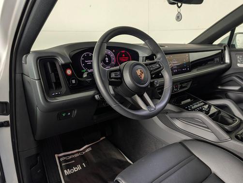 2025 Porsche Cayenne Cayenne