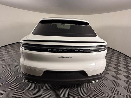 2025 Porsche Cayenne Cayenne