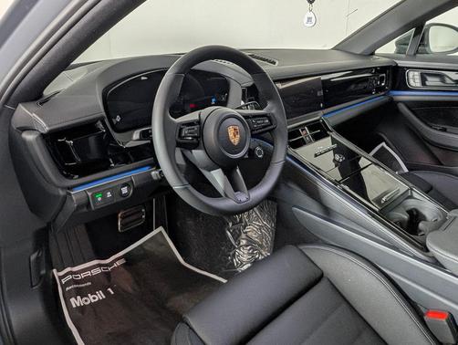 2026 Porsche Panamera 