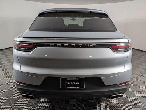 Dolomite Silver Metallic 2022 Porsche Cayenne Cayenne