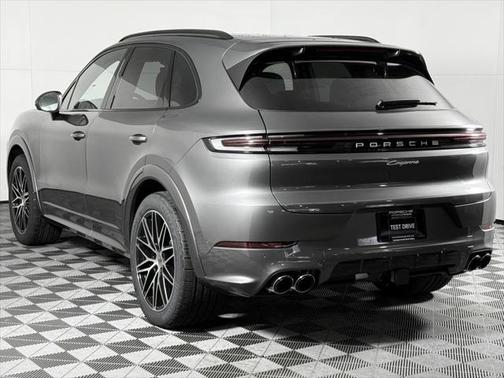 2025 Porsche Cayenne
