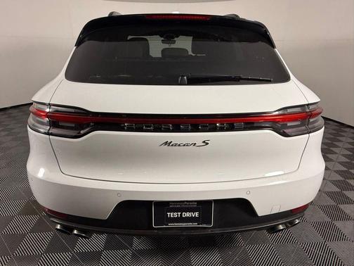 2021 Porsche Macan S