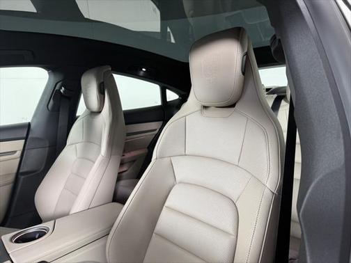 2025 Porsche Taycan 4S