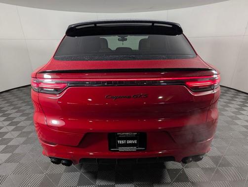 2023 Porsche Cayenne GTS