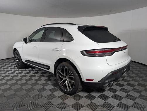 2025 Porsche Macan 2.0T