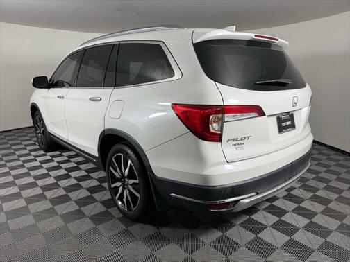 2020 Honda Pilot Touring 8-Passenger