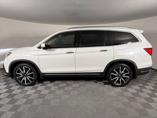 2020 Honda Pilot Touring 8-Passenger