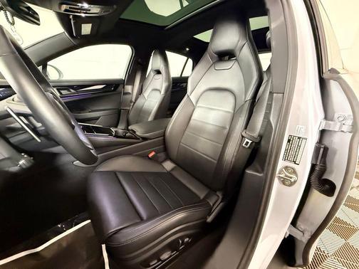 2025 Porsche Panamera Hatchback