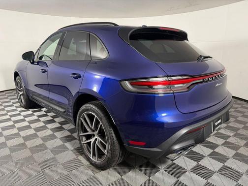2025 Porsche Macan 2.0T