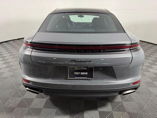2025 Porsche Panamera