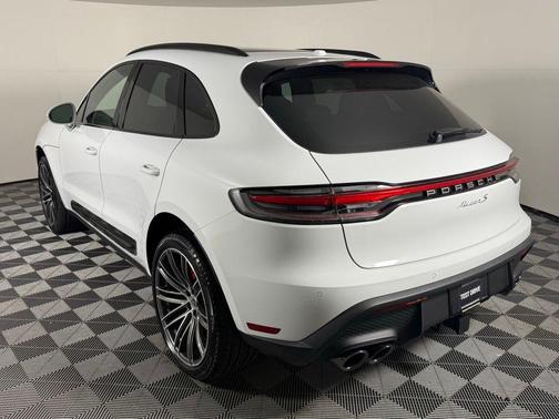 2026 Porsche Macan S