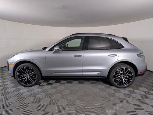 Dolomite 2026 Porsche Macan Macan