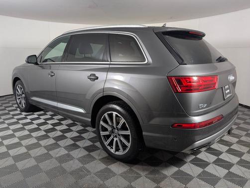 2019 Audi Q7 55 Premium Plus