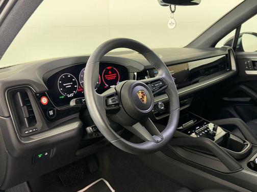 2025 Porsche Cayenne Cayenne