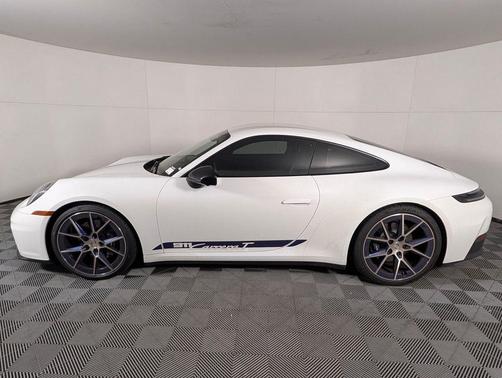 2025 Porsche 911 Carrera T