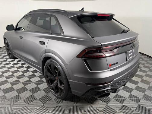 2023 Audi RS Q8 4.0T
