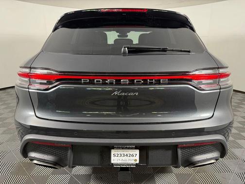 2025 Porsche Macan