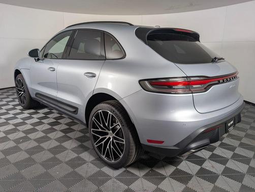 2026 Porsche Macan 