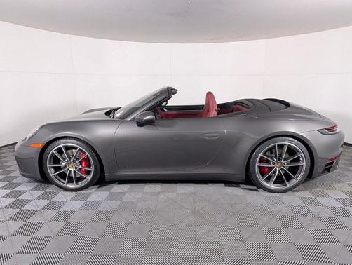 2020 Porsche 911 Carrera 4S Cabriolet