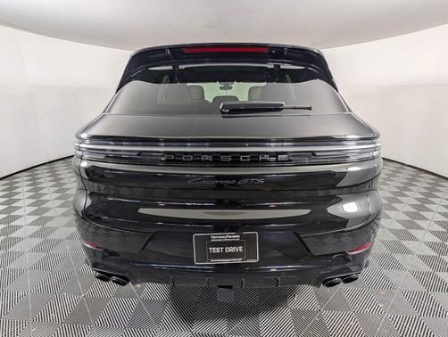 2026 Porsche Cayenne GTS