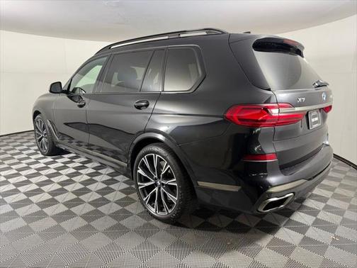 2020 BMW X7 M50i