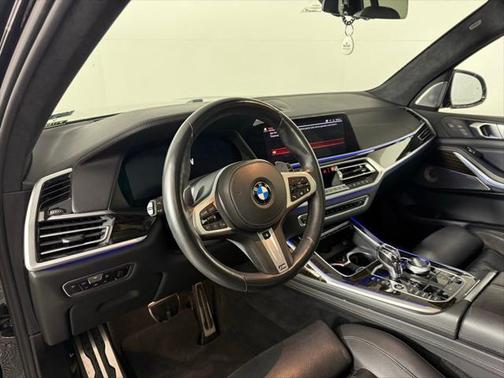 2020 BMW X7 M50i