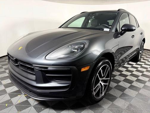 2025 Porsche Macan 2.0T
