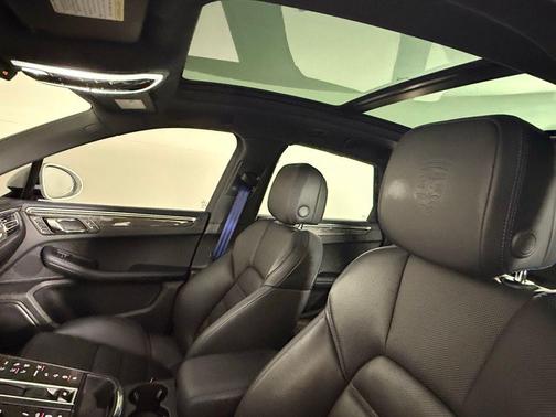 2025 Porsche Macan GTS