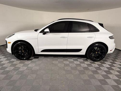 2025 Porsche Macan GTS