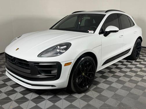 2025 Porsche Macan GTS