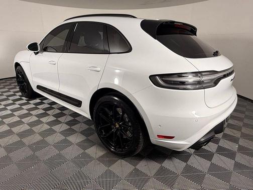 2025 Porsche Macan GTS