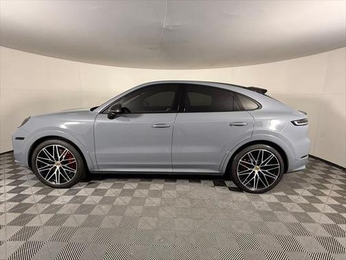 2024 Porsche Cayenne S